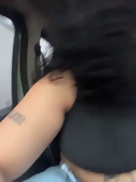 Snapshot of PrincessLauren420 chatting on 18, 12, 2025 PrincessLauren420 online show from 18, 12, 2025