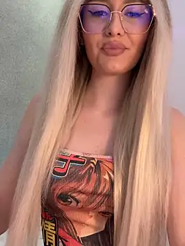 Snapshot of mollyxxx chatting on 14, 12, 2024 mollyxxx online show from 14, 12, 2024