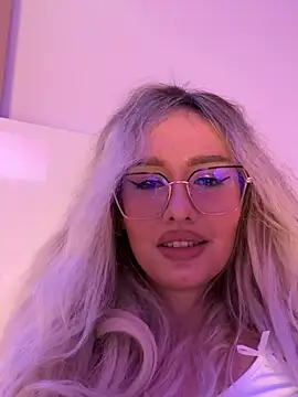 Snapshot of mollyxxx chatting on 14, 1, 2025 mollyxxx online show from 14, 1, 2025