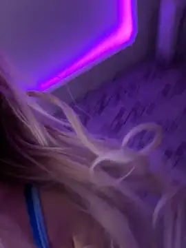 Snapshot of mollyxxx chatting on 9, 2, 2025 mollyxxx online show from 9, 2, 2025