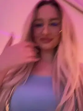 Snapshot of mollyxxx chatting on 17, 2, 2025 mollyxxx online show from 17, 2, 2025