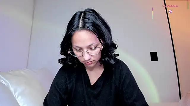 Snapshot of Anyi_1 chatting on 6, 8, 2026 Anyi 1 online show from 6, 8, 2026