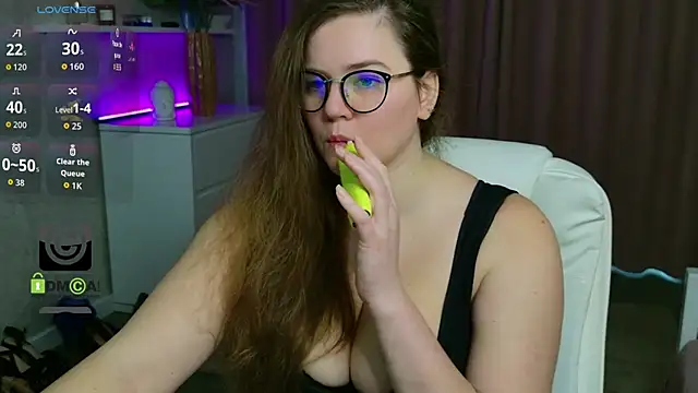 KellyKleine online show from 2, 3, 2026