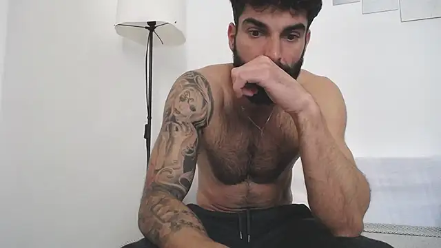 Verycutex online show from 19, 2, 2025