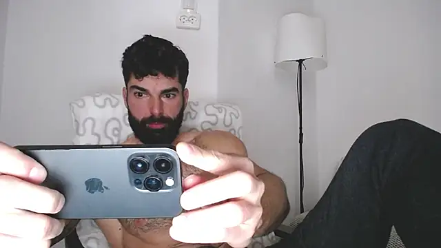 Verycutex online show from 28, 2, 2025