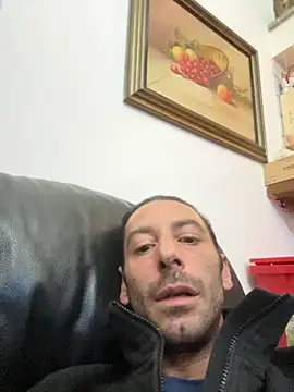 Snapshot of coppiaMeMisstress chatting on 28, 11, 2025 coppiaMeMisstress online show from 28, 11, 2025