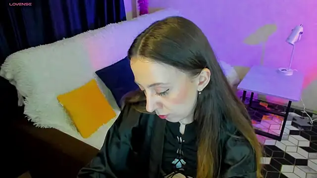 CurlySteph online show from 18, 3, 2025