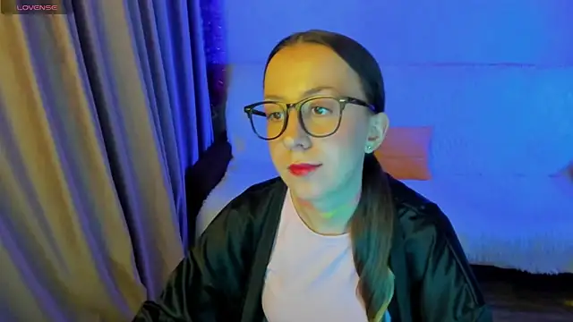 CurlySteph online show from 11, 10, 2025