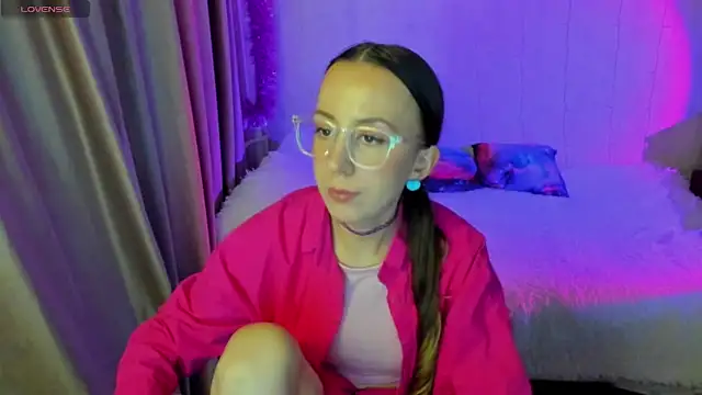 CurlySteph online show from 10, 11, 2025