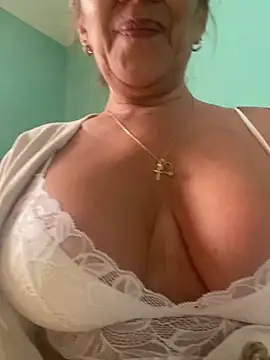 Snapshot of camelia3 chatting on 22, 3, 2025 camelia3 online show from 22, 3, 2025