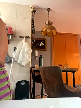 Snapshot of camelia3 chatting on 7, 11, 2025 camelia3 online show from 7, 11, 2025