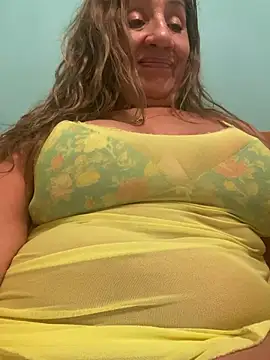 Snapshot of camelia3 chatting on 16, 7, 2026 camelia3 online show from 16, 7, 2026