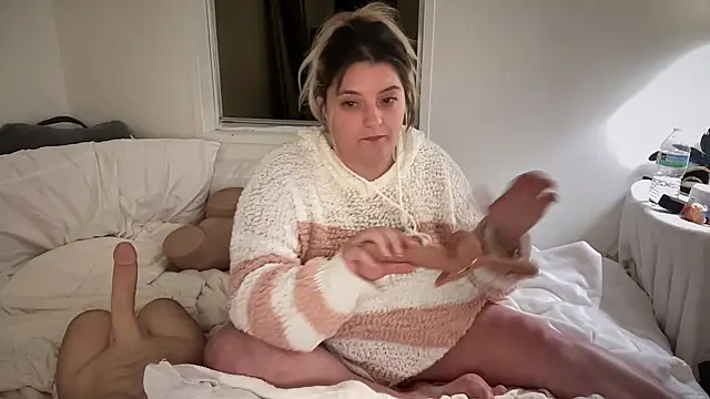 Snapshot of magicsparkles chatting on 13, 12, 2024 magicsparkles online show from 13, 12, 2024