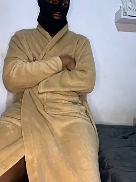 Snapshot of Shokiie chatting on 21, 12, 2025 Shokiie online show from 21, 12, 2025