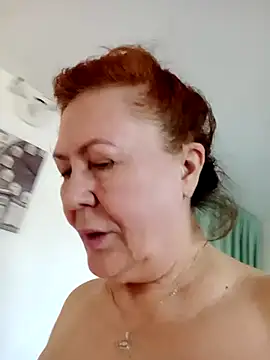 Hottie-Mom online show from 30, 4, 2026