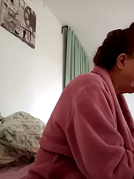 Hottie-Mom online show from 12, 5, 2026