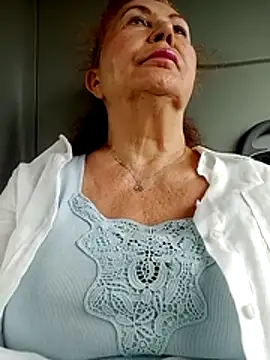 Snapshot of Hottie-Mom chatting on 29, 6, 2026 Hottie-Mom online show from 29, 6, 2026