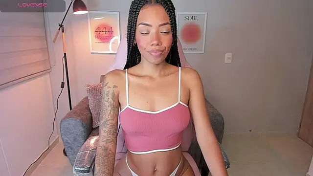 ashley 23  online show from 15, 4, 2026