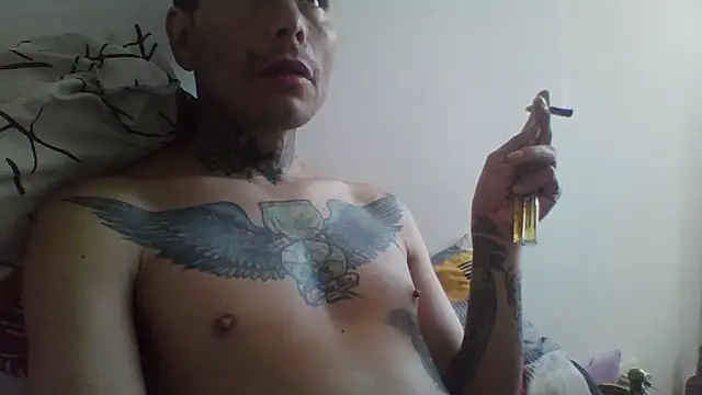 Snapshot of dannnyhot24 chatting on 22, 4, 2026 dannnyhot24 online show from 22, 4, 2026