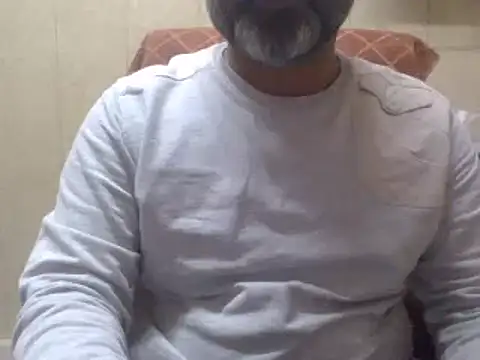 Snapshot of hairymaster95 chatting on 15, 12, 2024 hairymaster95 online show from 15, 12, 2024