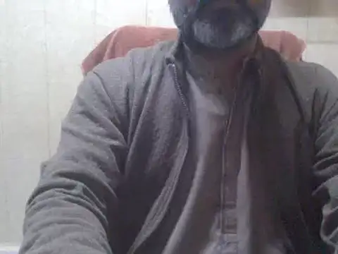 Snapshot of hairymaster95 chatting on 27, 12, 2024 hairymaster95 online show from 27, 12, 2024
