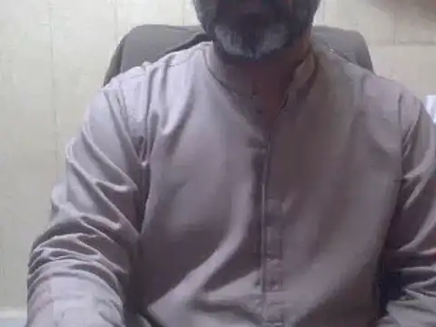 Snapshot of hairymaster95 chatting on 3, 2, 2025 hairymaster95 online show from 3, 2, 2025