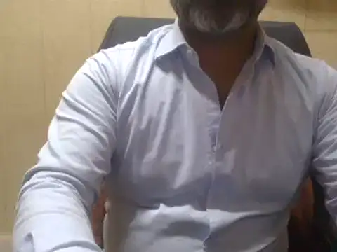 Snapshot of hairymaster95 chatting on 10, 2, 2025 hairymaster95 online show from 10, 2, 2025
