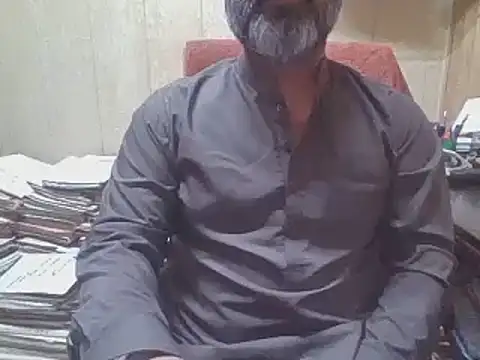 hairymaster95 online show from 5, 11, 2025