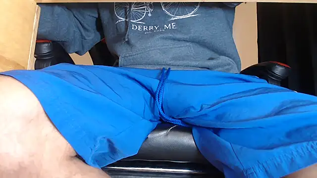 Snapshot of ErosFindomKing chatting on 28, 11, 2025 ErosFindomKing online show from 28, 11, 2025