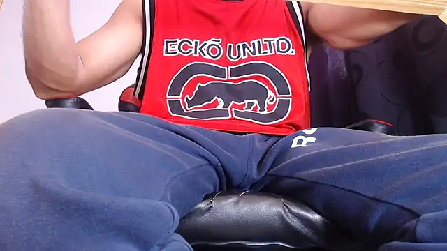 Snapshot of ErosFindomKing chatting on 30, 11, 2025 ErosFindomKing online show from 30, 11, 2025