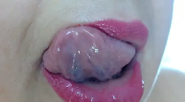 Snapshot of Kerly_Doll chatting on 9, 1, 2025 Kerly Doll online show from 9, 1, 2025