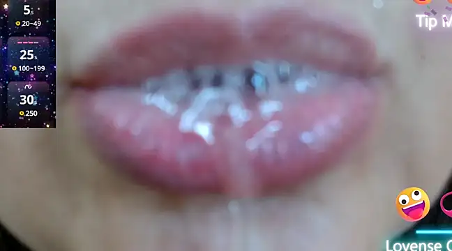 Snapshot of Kerly_Doll chatting on 24, 1, 2025 Kerly Doll online show from 24, 1, 2025