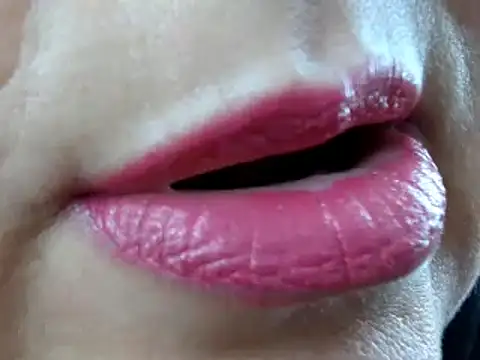 Snapshot of Kerly_Doll chatting on 27, 1, 2025 Kerly Doll online show from 27, 1, 2025