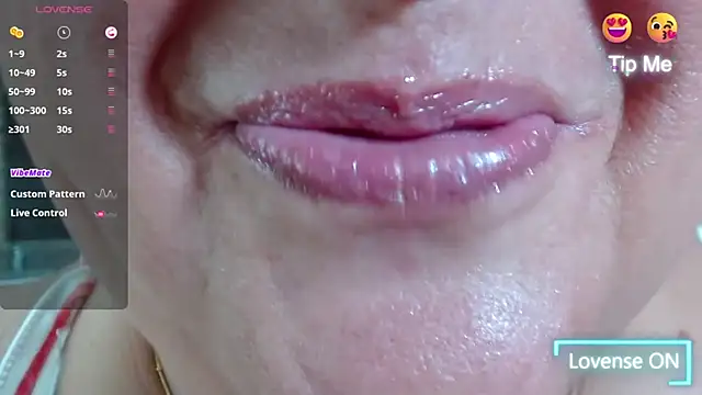 Snapshot of Kerly_Doll chatting on 1, 3, 2025 Kerly Doll online show from 1, 3, 2025