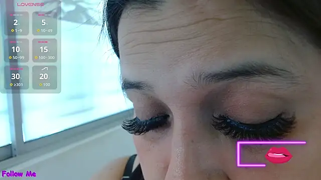 Snapshot of Kerly_Doll chatting on 27, 11, 2025 Kerly Doll online show from 27, 11, 2025