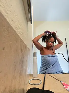 Snapshot of Cum2Charm chatting on 9, 2, 2025 Cum2Charm online show from 9, 2, 2025