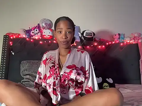 Snapshot of Cum2Charm chatting on 17, 10, 2025 Cum2Charm online show from 17, 10, 2025