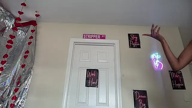 Cum2Charm online show from 16, 2, 2026