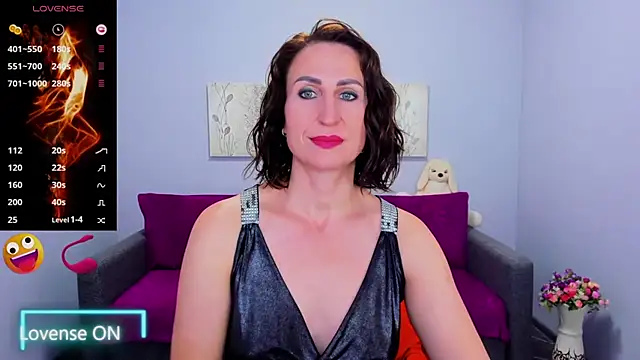 Snapshot of Nia_Smithh chatting on 22, 10, 2025 Nia Smithh online show from 22, 10, 2025