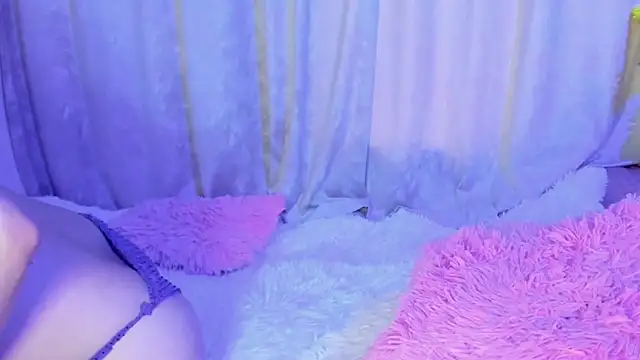 Mia Wintermood online show from 21, 3, 2025