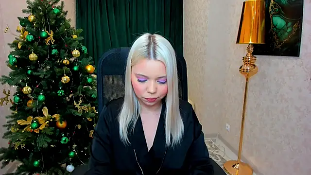 Snapshot of EnergyBunny_1 chatting on 27, 12, 2024 EnergyBunny 1 online show from 27, 12, 2024