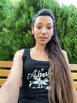 Snapshot of _MiaQueen_ chatting on 28, 6, 2026 MiaQueen online show from 28, 6, 2026
