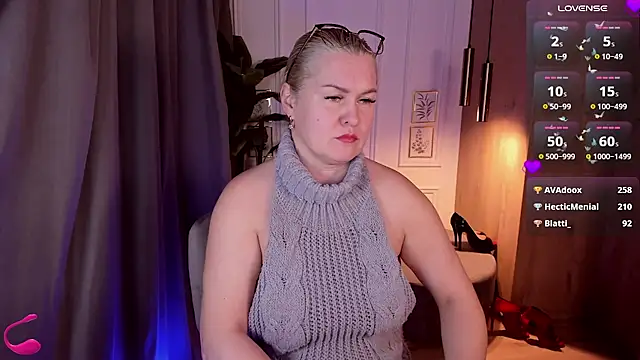 Snapshot of YolandaKiss chatting on 18, 3, 2025 YolandaKiss online show from 18, 3, 2025