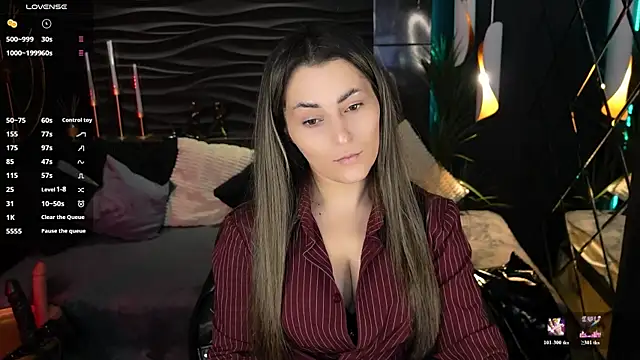 Snapshot of KylieMellow chatting on 10, 6, 2026 KylieMellow online show from 10, 6, 2026
