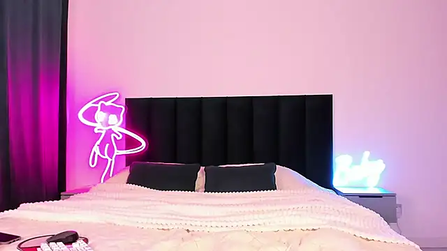 Snapshot of wow_lovie chatting on 12, 3, 2025 wow lovie online show from 12, 3, 2025