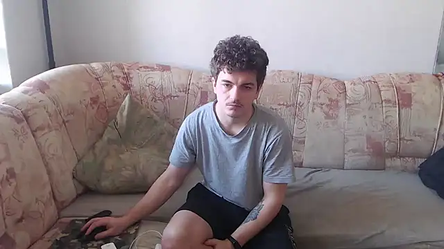 Snapshot of Remy_Miles chatting on 7, 2, 2025 Remy Miles online show from 7, 2, 2025