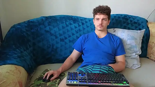 Snapshot of Remy_Miles chatting on 27, 9, 2025 Remy Miles online show from 27, 9, 2025