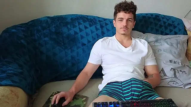 Snapshot of Remy_Miles chatting on 29, 9, 2025 Remy Miles online show from 29, 9, 2025