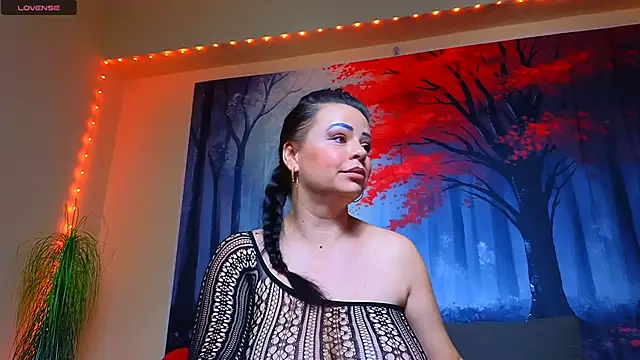 ElizabethEven online show from 20, 3, 2025