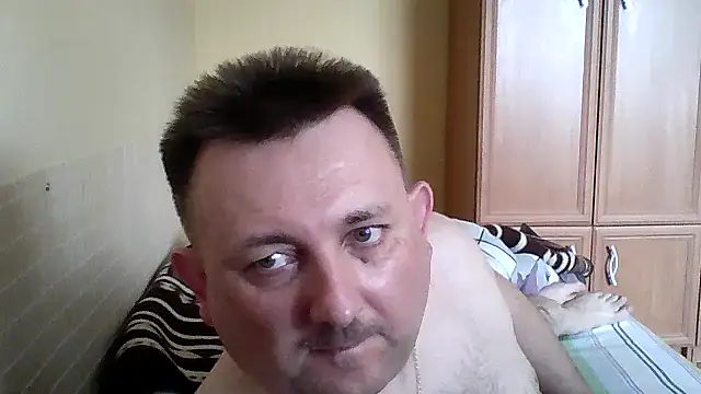 Snapshot of Novy73 chatting on 13, 4, 2026 Novy73 online show from 13, 4, 2026